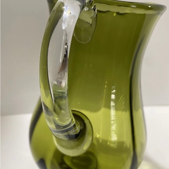 VTG Hand Blown Green Art Glass Pitcher Clear Handle Pedestal Base MCM 54 oz - Picture 5 of 15